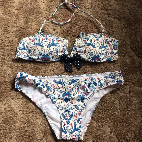 Bikini Bundle - Picture 4 of 5